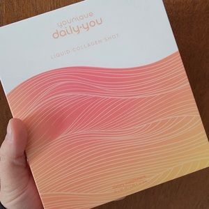 Younique collagen 15 count box. I have two boxes available.